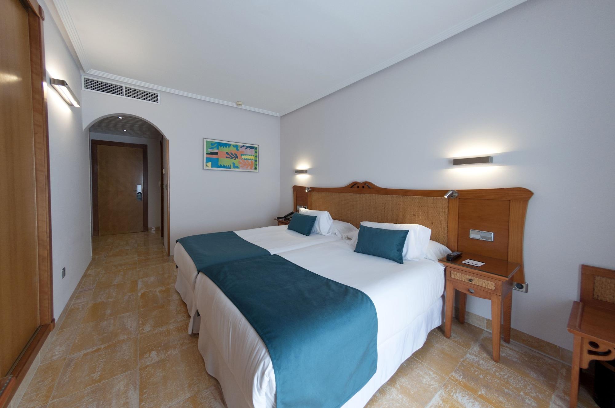 טורבייחה Hotel La Laguna Spa & Golf מראה חיצוני תמונה