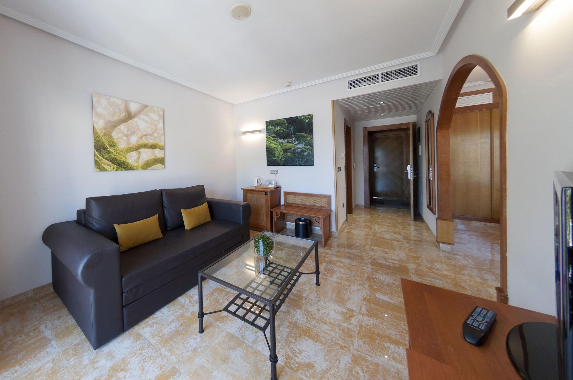 טורבייחה Hotel La Laguna Spa & Golf מראה חיצוני תמונה